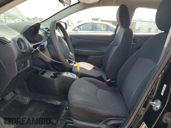 2018 Mitsubishi Mirage ES z VIN ML32A3HJ9JH010438, wystawiony jako Copart lot #58445285 z przebiegiem 53 891 mil mil oraz Szkoda całkowita • Salvage title. Historia ofert i sprzedaży dostępna na DreamBid. Obrazek 7.