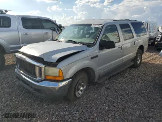 2001 Ford Excursion XLT with VIN 1FMNU40F11ED72890, listed as a Copart auction lot 68567164 with 331,747 mi miles and Salvage Title. Bid and sale history available at carsss.com. Image 1.