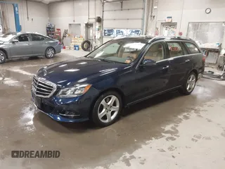 2016 Mercedes-Benz E-Class E 350 Luxury with VIN WDDHH8JBXGB210250, listed as a IAAI auction lot 41371013 with 66,791 mi miles. Bid and sale history available at carsss.com. Image 18.
