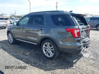 2017 Ford Explorer XLT with VIN 1FM5K7D86HGB90698, listed as a IAAI auction lot 42526802 with 124,640 mi miles and . Bid and sale history available at DreamBid. Image 3.