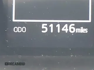 2023 Toyota Camry SE z VIN 4T1G11AK4PU121775, wystawiony jako IAAI lot #42236239 z przebiegiem 51 146 mil mil oraz . Historia ofert i sprzedaży dostępna na DreamBid. Obrazek 16.