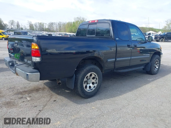 2000 Toyota Tundra SR5 with VIN 5TBBT4411YS094319, listed as a IAAI auction lot 42178871 with 210,339 mi miles and . Bid and sale history available at DreamBid. Image 4.