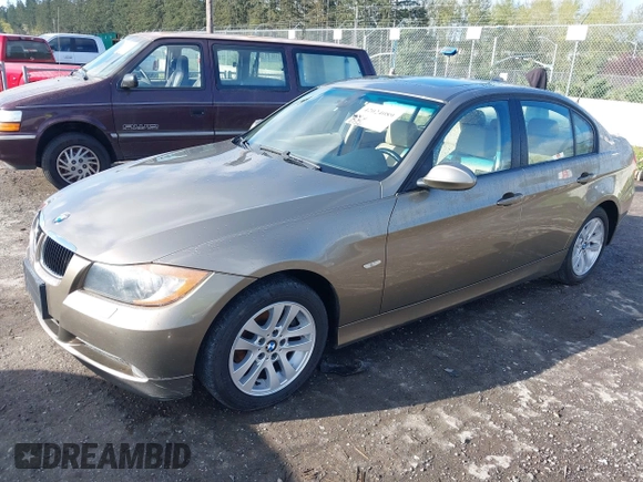 2007 BMW 3 Series 328xi with VIN WBAVC93577KX57207, listed as a IAAI auction lot 42024089 with 119,521 mi miles. Bid and sale history available at carsss.com. Image 2.