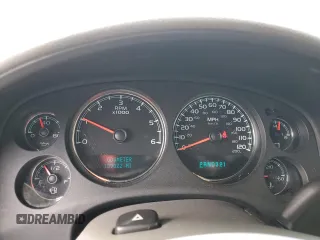2008 Chevrolet Suburban 3LT z VIN 1GNFC16J28J158036, wystawiony jako Copart lot #83889104 z przebiegiem 189 822 mil mil oraz Szkoda całkowita • Salvage title. Historia ofert i sprzedaży dostępna na DreamBid. Obrazek 9.