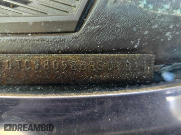 1983 GMC Caballero z VIN 1GTCW8092DR501014, wystawiony jako Copart lot #47653195 z przebiegiem 139 239 mil mil oraz Czysty tytuł • Clean title. Historia ofert i sprzedaży dostępna na DreamBid. Obrazek 10.