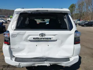 2019 Toyota 4Runner SR5 with VIN JTEZU5JR4K5209166, listed as a IAAI auction lot 41667608 with 61,507 mi miles. Bid and sale history available at carsss.com. Image 6.