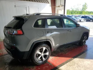 2019 Jeep Cherokee Limited с VIN 1C4PJMDX0KD472477, выставлен на аукционе Copart как лот 61799415 с пробегом 61 037 миль миль и Списание • Salvage title. История ставок и продаж доступна на DreamBid. Изображение 3.