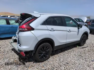 2023 Mitsubishi Eclipse Cross LE z VIN JA4ATVAA1PZ028115, wystawiony jako Copart lot #56330525 z przebiegiem 32 549 mil mil oraz Szkoda całkowita • Salvage title. Historia ofert i sprzedaży dostępna na DreamBid. Obrazek 3.