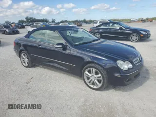 2008 Mercedes-Benz CLK 350 with VIN WDBTK56F98T098423, listed as a Copart auction lot 81195204 with 84,689 mi miles and Salvage Title. Bid and sale history available at DreamBid. Image 4.