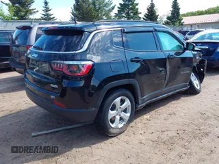 2018 Jeep Compass Latitude z VIN 3C4NJDBB9JT359862, wystawiony jako IAAI lot #42376769 z przebiegiem 53 276 mil mil oraz . Historia ofert i sprzedaży dostępna na DreamBid. Obrazek 4.