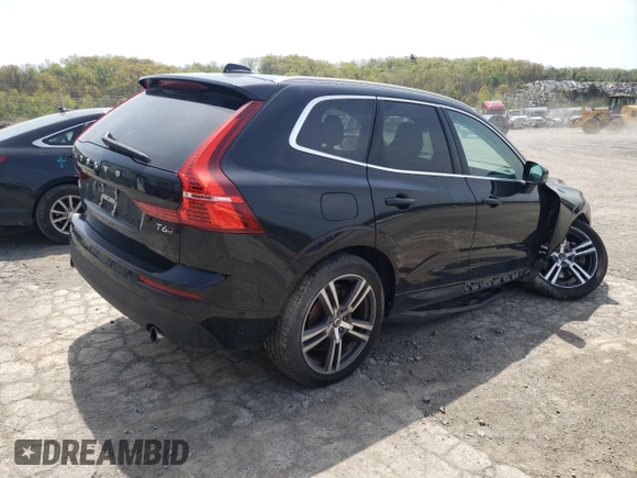 2018 Volvo XC60 Momentum with VIN LYVA22RKXJB074139, listed as a Copart auction lot 49112525 with 70,040 mi miles and Salvage title. Bid and sale history available at DreamBid. Image 3.
