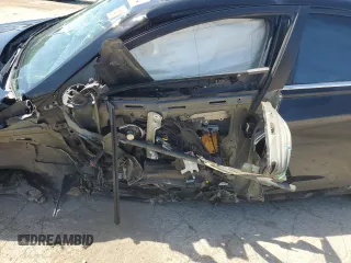 2011 Hyundai Sonata Limited z VIN 5NPEC4AC0BH072206, wystawiony jako Copart lot #59873784 z przebiegiem Nie podano mil oraz Nie do naprawy • Non repairable. Historia ofert i sprzedaży dostępna na DreamBid. Obrazek 7.