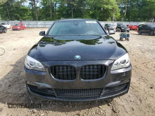 2015 BMW 7 Series 740i z VIN WBAYA6C56FGK16684, wystawiony jako Copart lot #55774275 z przebiegiem 85 281 mil mil oraz Szkoda całkowita • Salvage title. Historia ofert i sprzedaży dostępna na DreamBid. Obrazek 5.