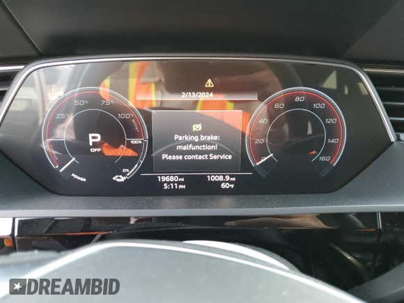 2022 Audi e-tron Sportback S line Premium Plus z VIN WA12AAGE8NB023545, wystawiony jako Copart lot #40283084 z przebiegiem 19 680 mil mil oraz . Historia ofert i sprzedaży dostępna na DreamBid. Obrazek 9.