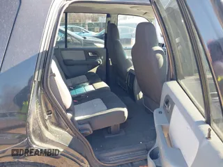 2004 Ford Expedition XLT with VIN 1FMPU16WX4LB12891, listed as a IAAI auction lot 41695636 with 209,574 mi miles. Bid and sale history available at carsss.com. Image 8.