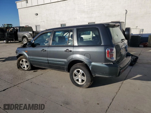 2006 Honda Pilot LX with VIN 2HKYF18196H512940, listed as a Copart auction lot 50449065 with 0 mi miles and Salvage Title. Bid and sale history available at carsss.com. Image 2.