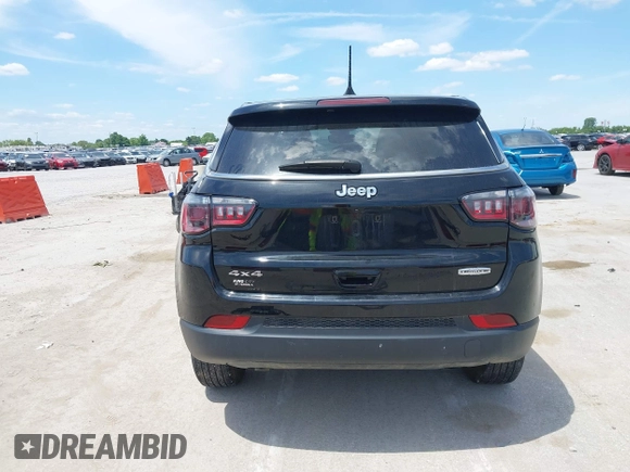 2024 Jeep Compass Sport z VIN 3C4NJDAN5RT105556, wystawiony jako IAAI lot #42335647 z przebiegiem 14 747 mil mil oraz . Historia ofert i sprzedaży dostępna na DreamBid. Obrazek 16.