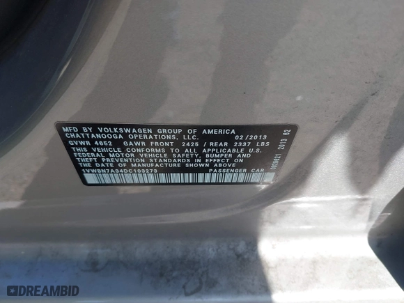 2013 Volkswagen Passat TDI SE with VIN 1VWBN7A34DC103273, listed as a IAAI auction lot 42051516 with 105,607 mi miles. Bid and sale history available at carsss.com. Image 9.