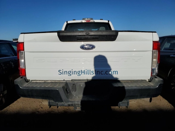 2022 Ford F-350 with VIN 1FT8X3BN8NEF25861, listed as a Copart auction lot 72561044 with 23,933 mi miles and Salvage title. Bid and sale history available at DreamBid. Image 6.