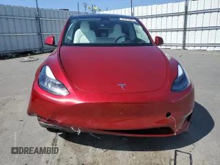 2024 Tesla Model Y Long Range с VIN 7SAYGDEE9RF125137, выставлен на аукционе Copart как лот 56301845 с пробегом 10 024 миль миль и Списание • Salvage title. История ставок и продаж доступна на DreamBid. Изображение 5.