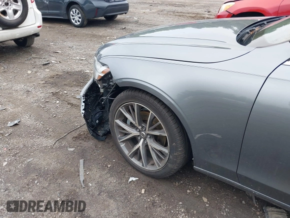 2018 Volvo S90 Momentum z VIN LVY982MK1JP038653, wystawiony jako IAAI lot #42271261 z przebiegiem 92 519 mil mil oraz . Historia ofert i sprzedaży dostępna na DreamBid. Obrazek 6.