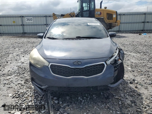 2014 Kia Forte LX with VIN KNAFX4A64E5179652, listed as a Copart auction lot 47817005 with 0 mi miles and Salvage Title. Bid and sale history available at carsss.com. Image 5.