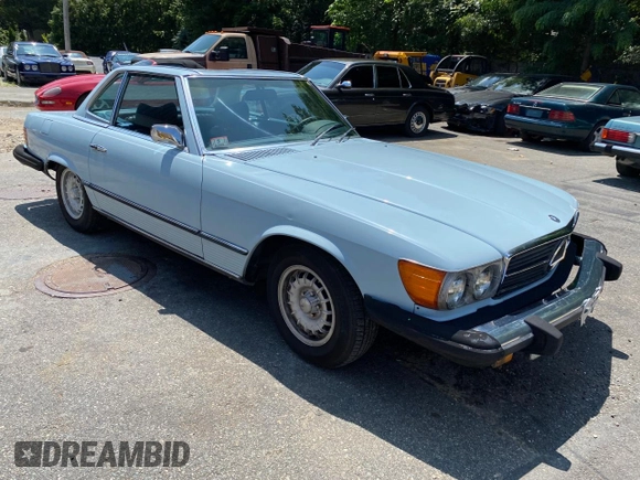 1975 Mercedes-Benz SL with VIN 10704412027415, listed as a Copart auction lot 82576724 with 105,242 mi miles and Clean title. Bid and sale history available at DreamBid. Image 1.
