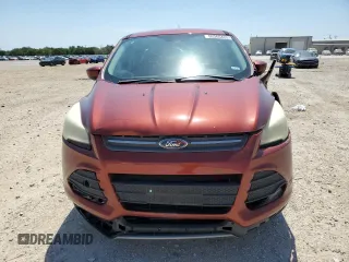 2016 Ford Escape SE z VIN 1FMCU0GX5GUC57593, wystawiony jako Copart lot #56365425 z przebiegiem 121 471 mil mil oraz Szkoda całkowita • Salvage title. Historia ofert i sprzedaży dostępna na DreamBid. Obrazek 5.