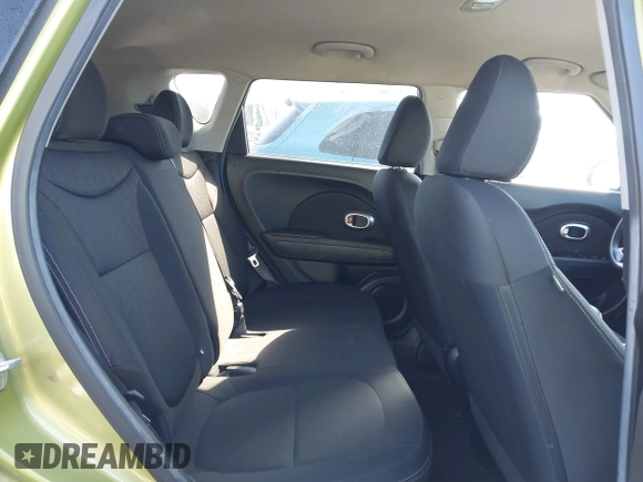 2015 Kia Soul with VIN KNDJN2A2XF7789632, listed as a IAAI auction lot 41547010 with 82,829 mi miles. Bid and sale history available at carsss.com. Image 8.