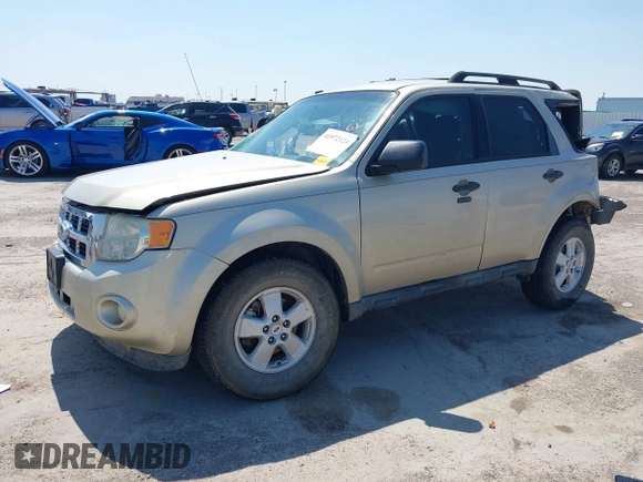 2012 Ford Escape XLT z VIN 1FMCU0DG6CKB90979, wystawiony jako IAAI lot #41972124 z przebiegiem Nie podano mil oraz . Historia ofert i sprzedaży dostępna na DreamBid. Obrazek 2.