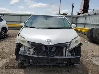 2011 Toyota Sienna XLE AAS with VIN 5TDYK3DC4BS045123, listed as a Copart auction lot 61001785 with 149,260 mi miles and Salvage title. Bid and sale history available at DreamBid. Image 5.