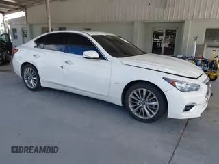 2020 Infiniti Q50 3.0t LUXE with VIN JN1EV7AP4LM205672, listed as a IAAI auction lot 40842364 with 86,600 mi miles. Bid and sale history available at carsss.com. Image 1.