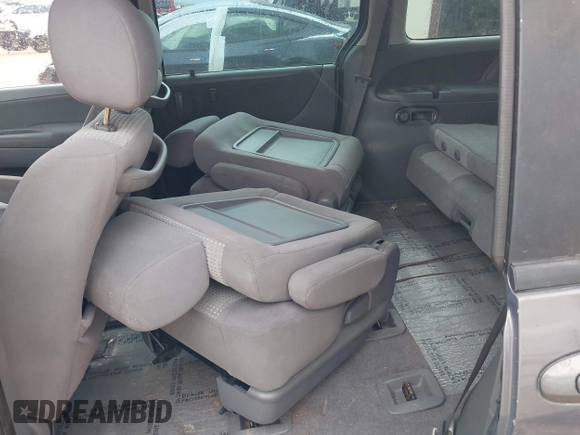 2006 Mazda MPV LX with VIN JM3LW28AX60562766, listed as a IAAI auction lot 42538715 with 161,855 mi miles and . Bid and sale history available at DreamBid. Image 8.