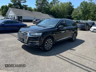 2017 Audi Q7 Premium Plus with VIN WA1LAAF74HD011084, listed as a Copart auction lot 62784675 with 167,905 mi miles and Clean title. Bid and sale history available at DreamBid. Image 2.