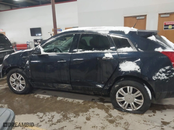 2014 Cadillac SRX Luxury Collection with VIN 3GYFNEE31ES561037, listed as a IAAI auction lot 41373540 with 126,108 mi miles. Bid and sale history available at carsss.com. Image 15.