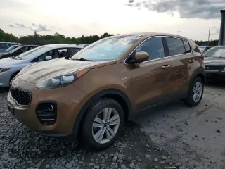 2017 Kia Sportage LX z VIN KNDPMCACXH7036701, wystawiony jako Copart lot #59167565 z przebiegiem 170 047 mil mil oraz Szkoda całkowita • Salvage title. Historia ofert i sprzedaży dostępna na DreamBid. Obrazek 1.