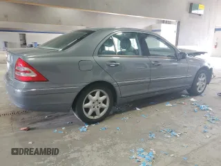 2004 Mercedes-Benz C 240 с VIN WDBRF61J54F547525, выставлен на аукционе Copart как лот 56064115 с пробегом Не указан миль и Списание • Salvage title. История ставок и продаж доступна на DreamBid. Изображение 3.