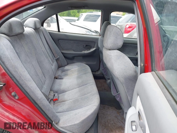 2006 Hyundai Elantra GLS z VIN KMHDN46D56U225970, wystawiony jako IAAI lot #42228759 z przebiegiem 320 888 mil mil oraz . Historia ofert i sprzedaży dostępna na DreamBid. Obrazek 8.