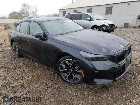 2024 BMW 5 Series 530i xDrive with VIN WBA53FJ06RCP74213, listed as a Copart auction lot 83316424 with 10,710 mi miles and Salvage Title. Bid and sale history available at carsss.com. Image 4.