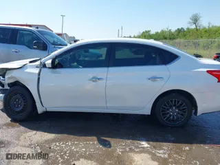 2016 Nissan Sentra SR with VIN 3N1AB7AP7GL677064, listed as a IAAI auction lot 41975920 with 77,805 mi miles. Bid and sale history available at carsss.com. Image 14.