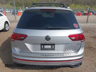 2022 Volkswagen Tiguan SE R-Line Black with VIN 3VV8B7AX7NM030703, listed as a IAAI auction lot 42135974 with 57,116 mi miles and . Bid and sale history available at DreamBid. Image 17.