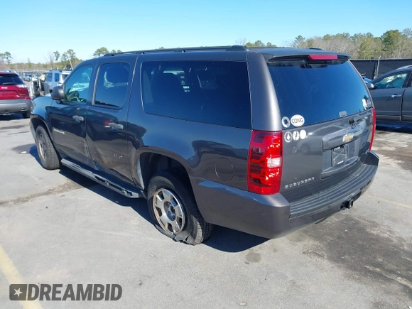 2010 Chevrolet Suburban LS with VIN 1GNUCHE07AR125498, listed as a IAAI auction lot 41427576 with 266,150 mi miles. Bid and sale history available at carsss.com. Image 3.