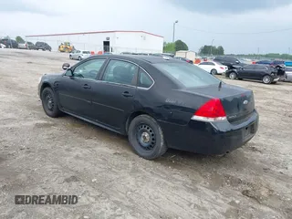 2012 Chevrolet Impala Police Police z VIN 2G1WD5E33C1178288, wystawiony jako IAAI lot #42121101 z przebiegiem 160 205 mil mil oraz . Historia ofert i sprzedaży dostępna na DreamBid. Obrazek 3.
