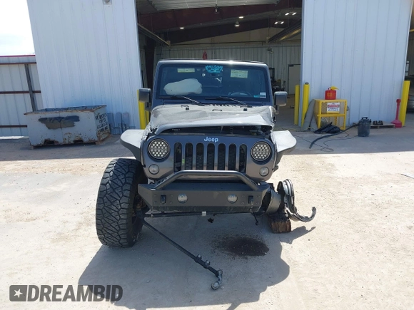 2014 Jeep Wrangler Unlimited Rubicon с VIN 1C4BJWFG2EL279938, выставлен на аукционе IAAI как лот 41920729 с пробегом 76 418 миль миль и . История ставок и продаж доступна на DreamBid. Изображение 13.