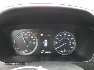 2017 Hyundai Sonata Hybrid Limited with VIN KMHE34L1XHA059244, listed as a Copart auction lot 65961053 with 124,907 mi miles. Bid and sale history available at carsss.com. Image 9.