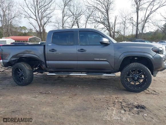 2019 Toyota Tacoma 2WD SR with VIN 5TFAX5GN6KX160814, listed as a IAAI auction lot 41472018 with NaN miles. Bid and sale history available at carsss.com. Image 13.
