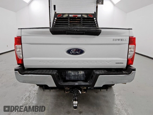 2022 Ford F-250 XL with VIN 1FT7W2BT3NEC38239, listed as a Copart auction lot 63423635 with 104,967 mi miles and Clean title. Bid and sale history available at DreamBid. Image 6.