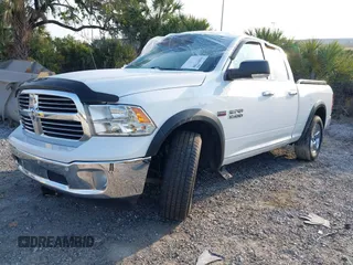 2016 Ram 1500 Big Horn z VIN 1C6RR6GT7GS101591, wystawiony jako IAAI lot #41857788 z przebiegiem 63 211 mil mil oraz . Historia ofert i sprzedaży dostępna na DreamBid. Obrazek 22.