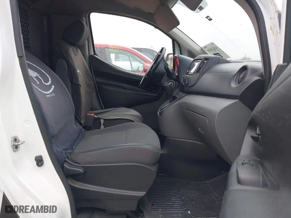 2018 Nissan NV200 Compact Cargo S with VIN 3N6CM0KN8JK704139, listed as a IAAI auction lot 41624010 with 186,513 mi miles. Bid and sale history available at carsss.com. Image 5.