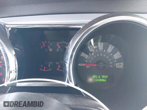 2006 Ford Mustang Standard with VIN 1ZVHT80N965123387, listed as a IAAI auction lot 40025808 with 134,269 mi miles. Bid and sale history available at carsss.com. Image 7.